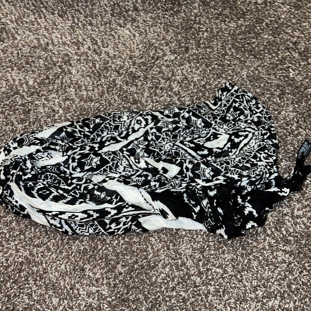 Cream and black Express scarf